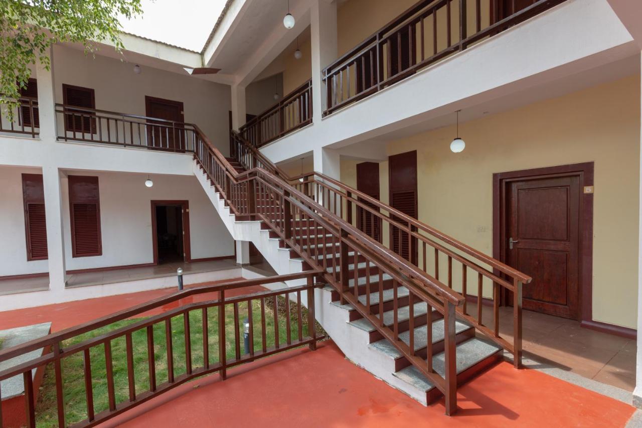 Kstdc Hotel Mayura Yagachi, Belur Belur  ภายนอก รูปภาพ
